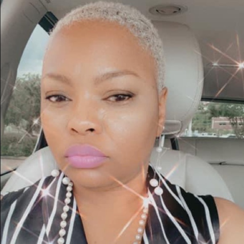 Meet your Posher, Shena